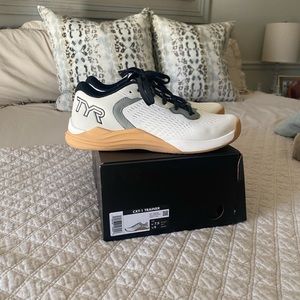 TYR training shoes women’s size 9